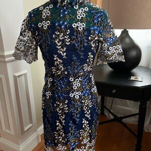 Elegant Blue Floral Lace Dress
